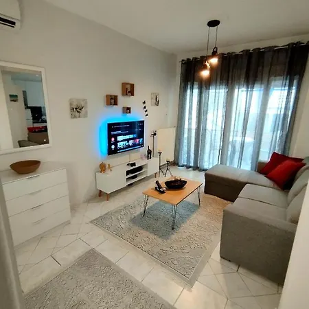 Antonia's Cozy Lägenhet Agia Trias