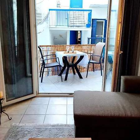 Antonia's Cozy Agia Triada (Thessaloniki)